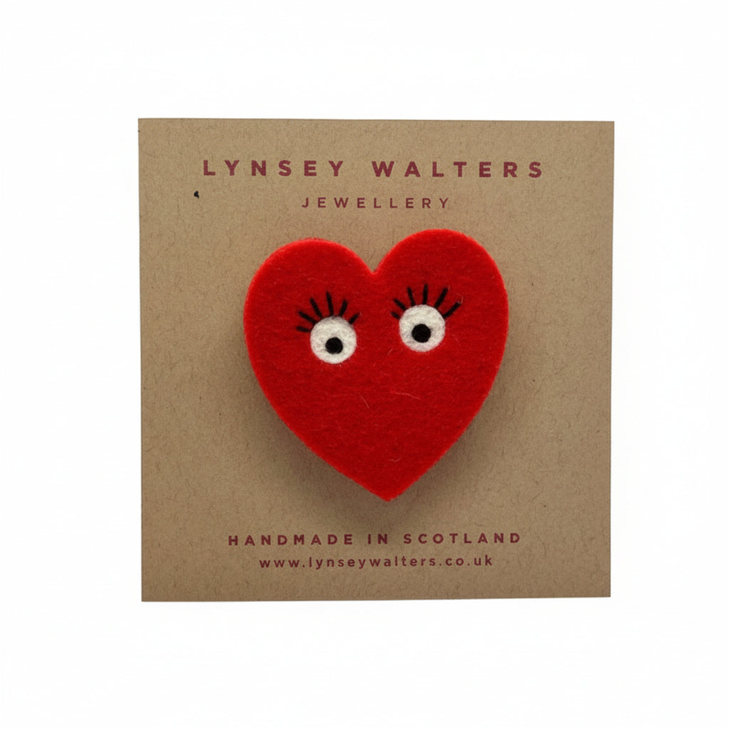 Brooch Surprised Heart