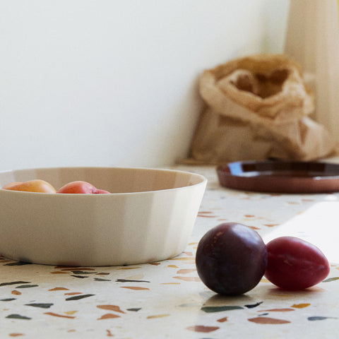 Fade Serve Bowl 19cm in Milk